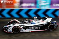 InstaForex - พันธมิตรอย่างเป็นทางการของทีมแข่ง Dragon Racing