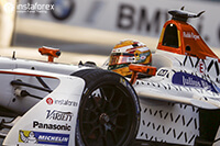 InstaForex - พันธมิตรอย่างเป็นทางการของทีมแข่ง Dragon Racing