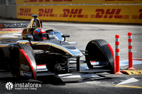 InstaForex - พันธมิตรอย่างเป็นทางการของทีมแข่ง Dragon Racing