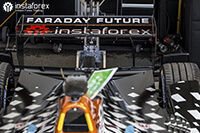 InstaForex - พันธมิตรอย่างเป็นทางการของทีมแข่ง Dragon Racing