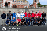 InstaForex - พันธมิตรอย่างเป็นทางการของทีมแข่ง Dragon Racing